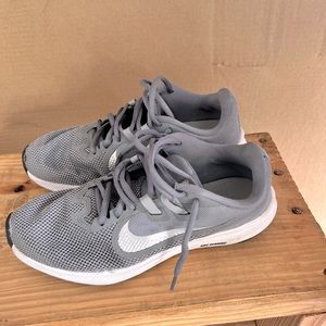 Gray Nike sneakers size 7